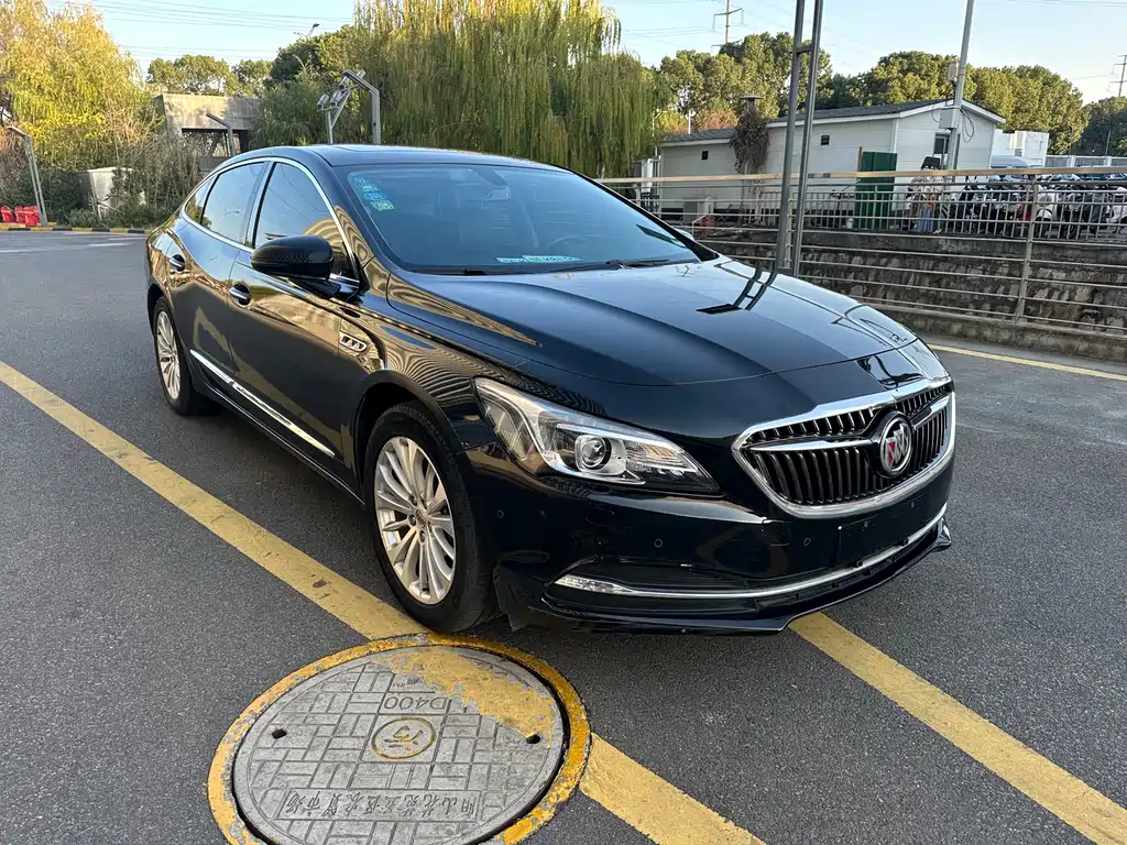 Buick LaCrosse 2018 — фото 3