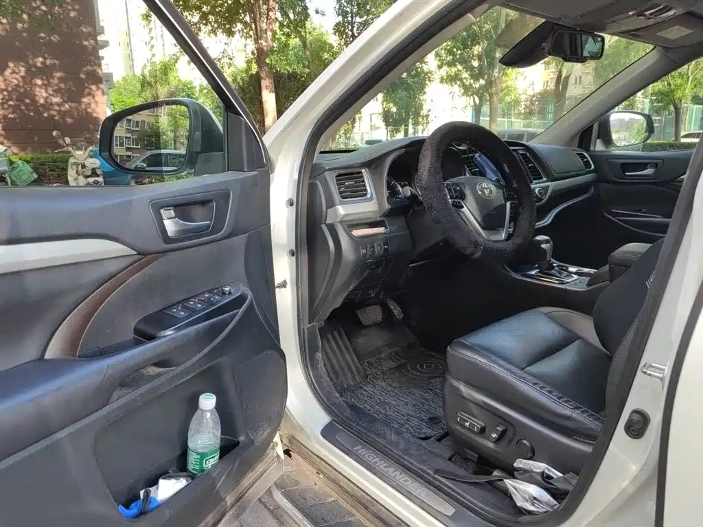 Toyota Highlander 2019 — фото 14