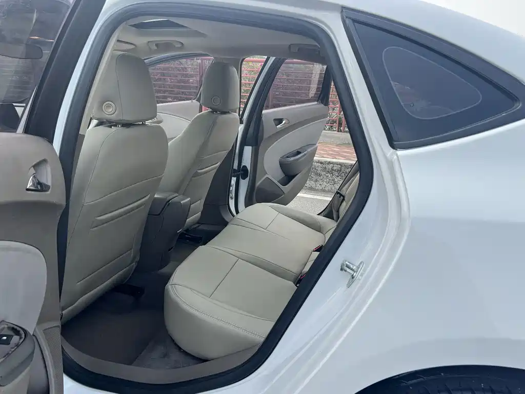 Buick Excelle 2015