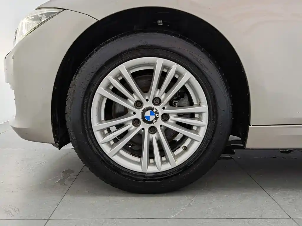 BMW 3 Series 2013 — фото 17
