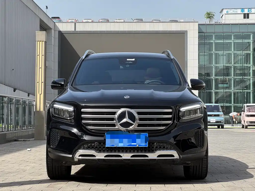 Mercedes-Benz GLB 2024 — фото 2
