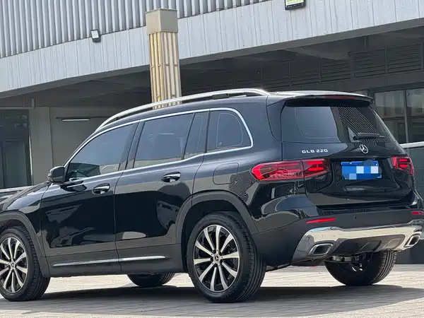 Mercedes-Benz GLB 2024
