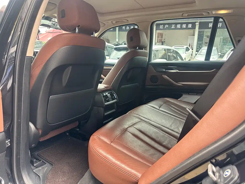 BMW X5 2015 — фото 14