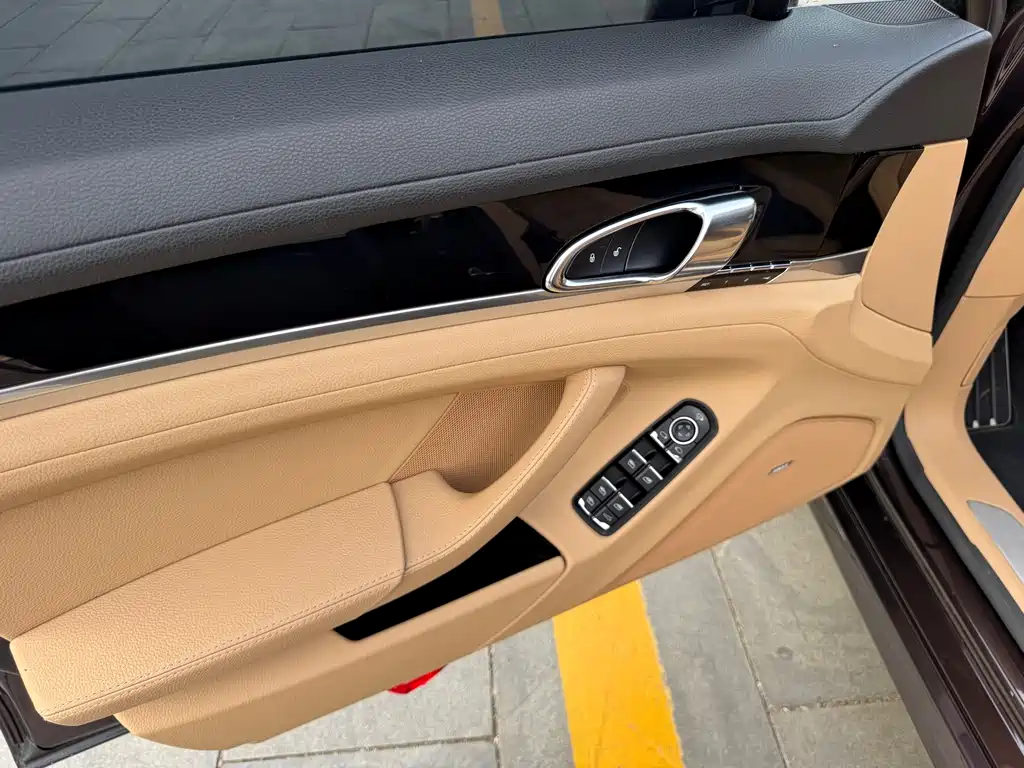 Porsche Panamera 2016 — фото 10
