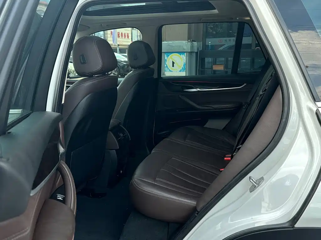 BMW X5 2015 — фото 13