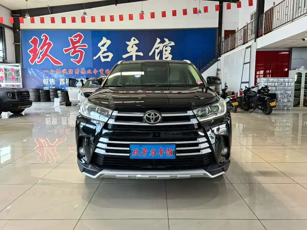 Toyota Highlander 2018 — фото 2