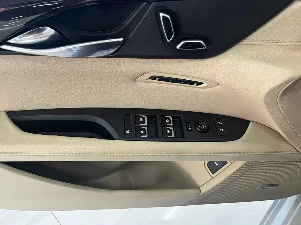 Cadillac CT6 2020 — фото 11