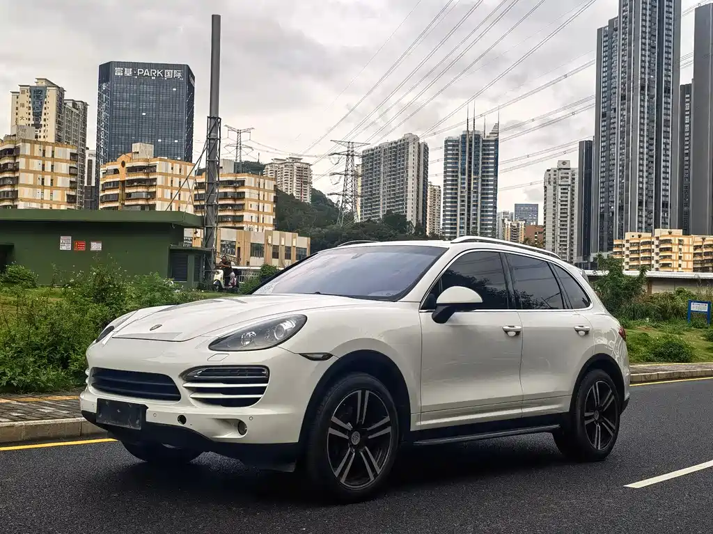Porsche Cayenne 2013 — фото 1