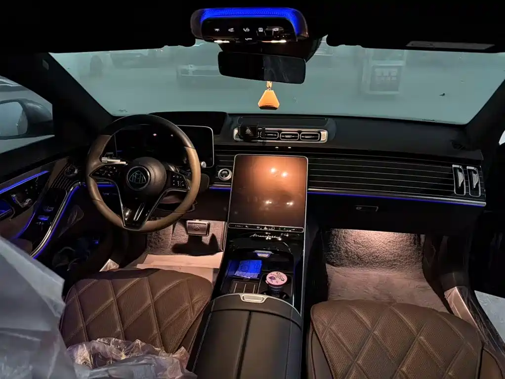 Mercedes-Benz Maybach S-Class 2023