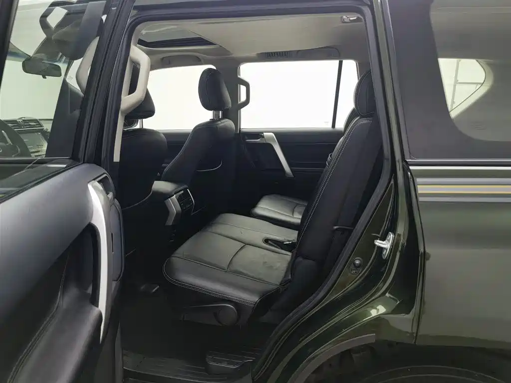 Toyota Prado 2018 — фото 15