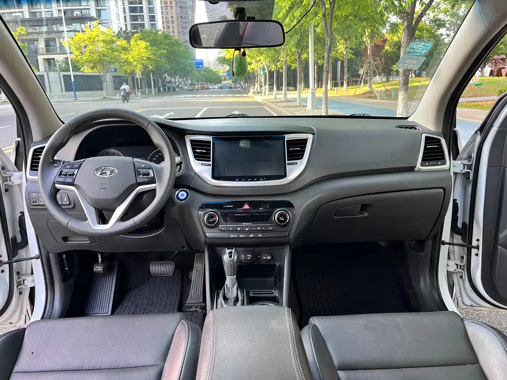 Hyundai Tucson 2017 — фото 4