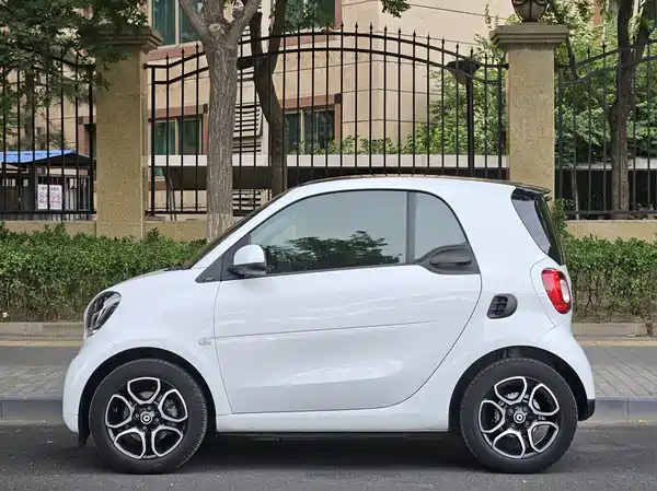 smart fortwo 2018