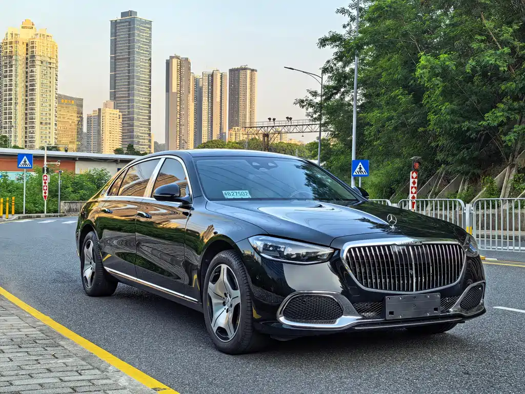 Mercedes-Benz Maybach S-Class 2025