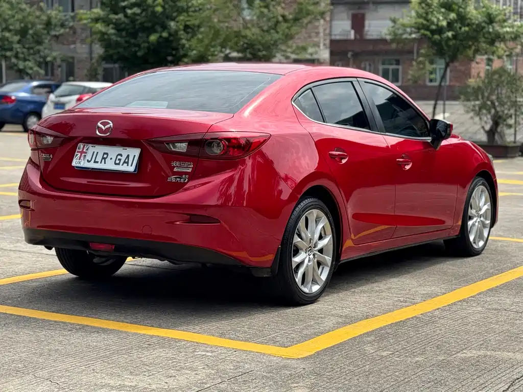 Mazda 3 Axela 2016 — фото 5