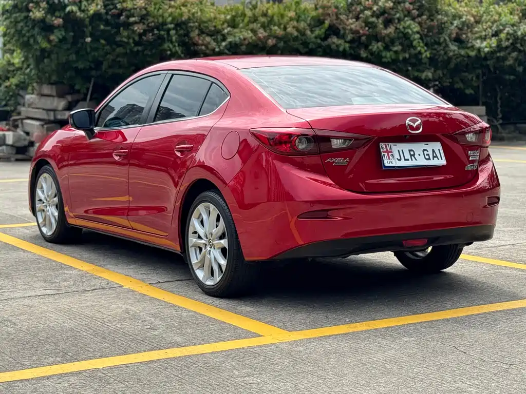 Mazda 3 Axela 2016 — фото 6
