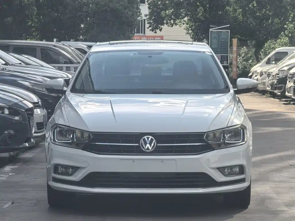 Volkswagen Bora 2016