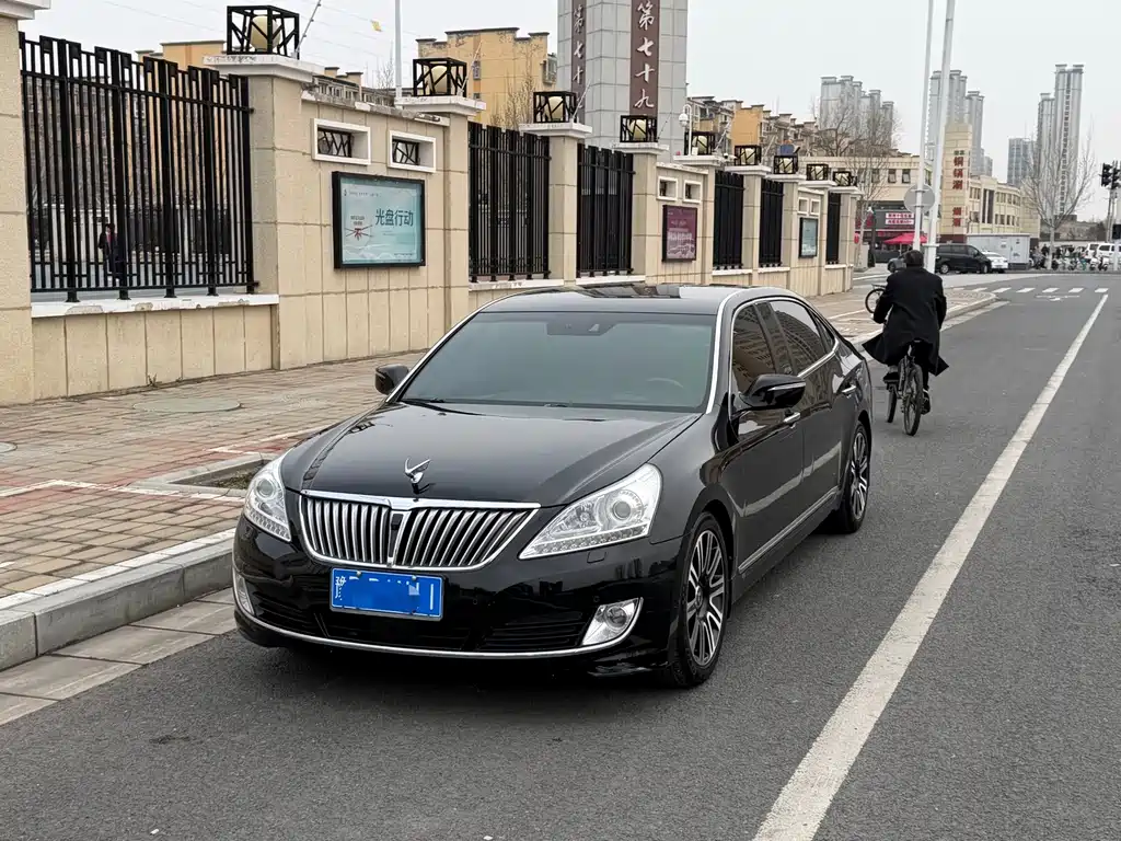 Hyundai Equus 2014 — фото 1