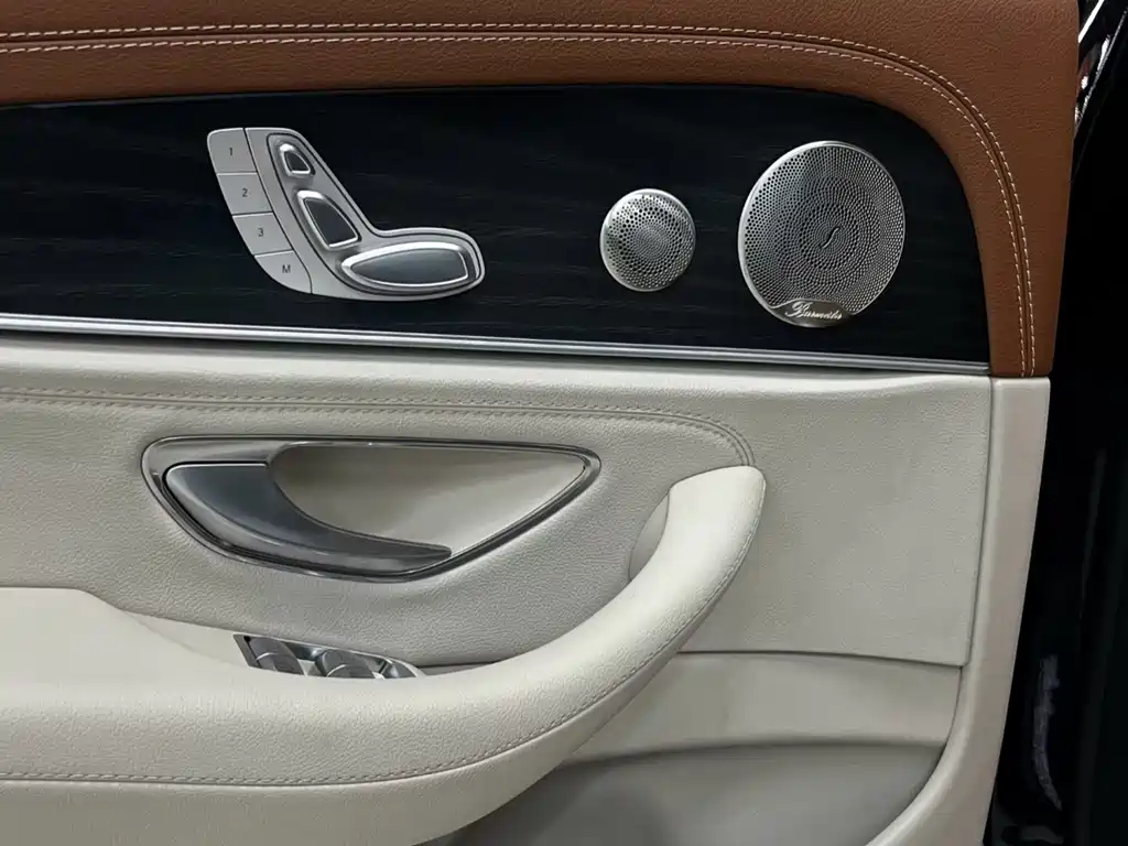 Mercedes-Benz E-Class 2022