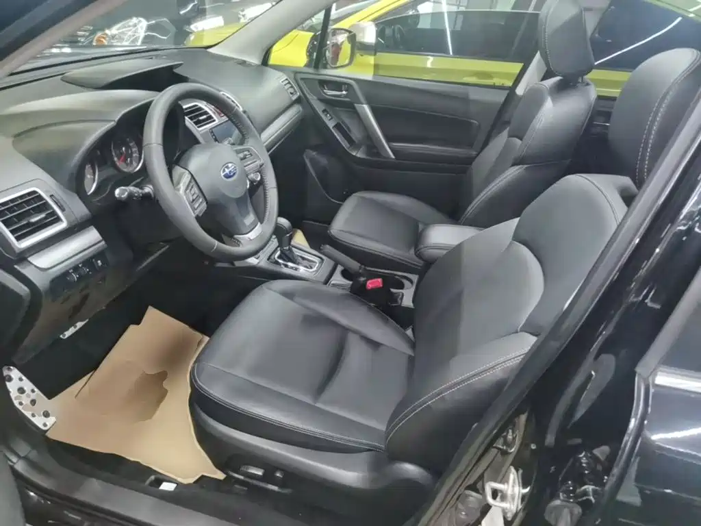 Subaru Forester 2015 — фото 15