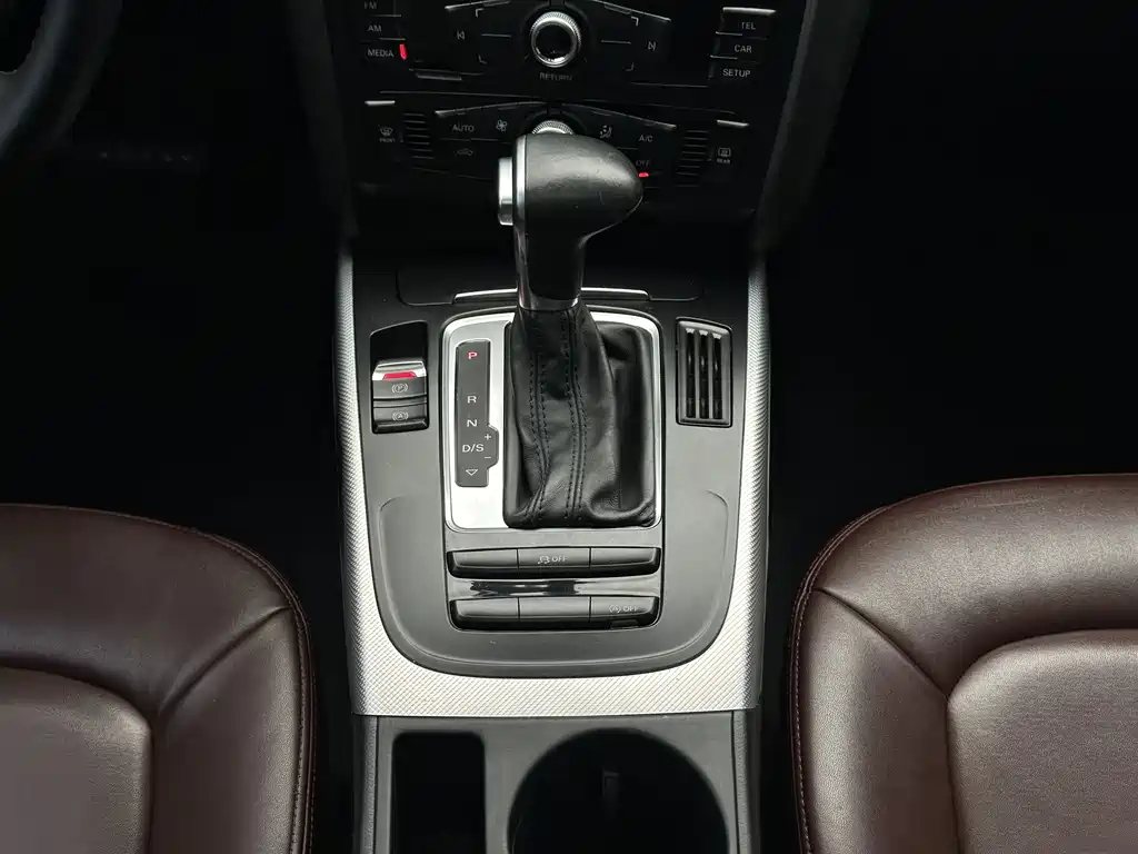 Audi A4L 2016 — фото 19