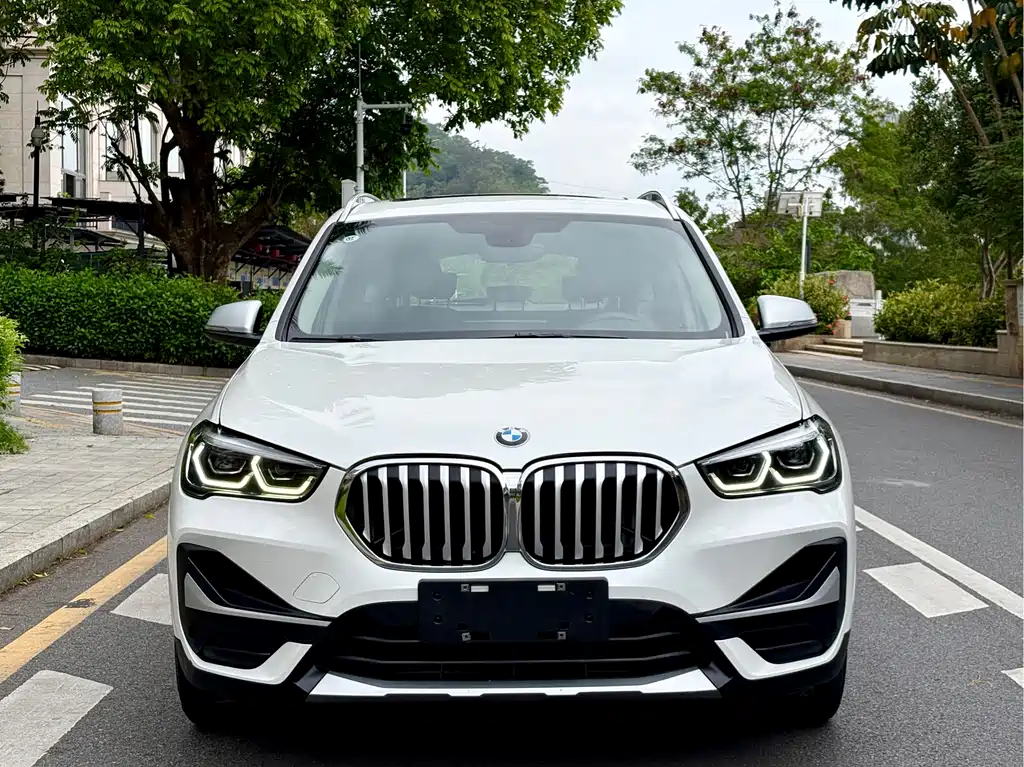 BMW X1 2022 — фото 2