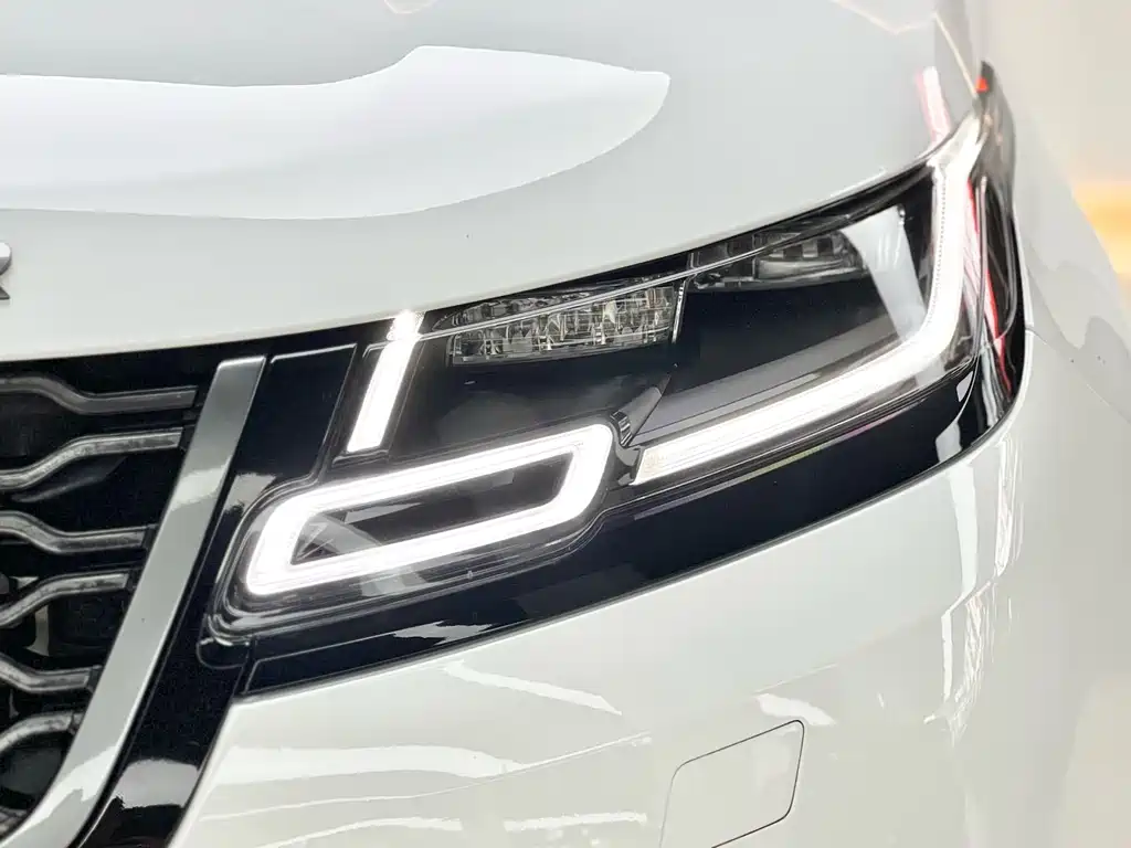 Land Rover Velar 2019 — фото 17