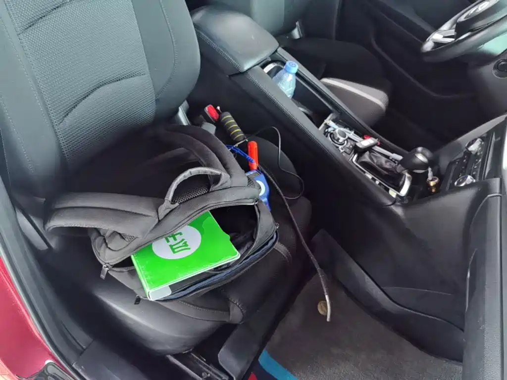 Mazda 3 Axela 2018 — фото 25