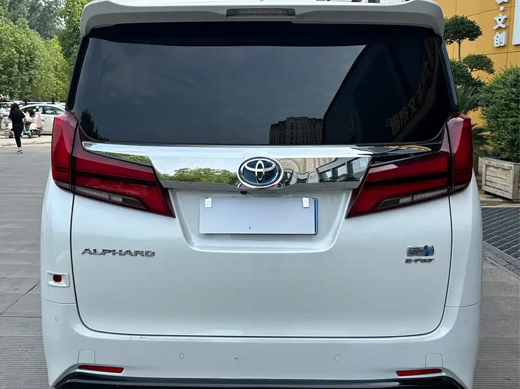 Toyota Alphard 2020 — фото 6