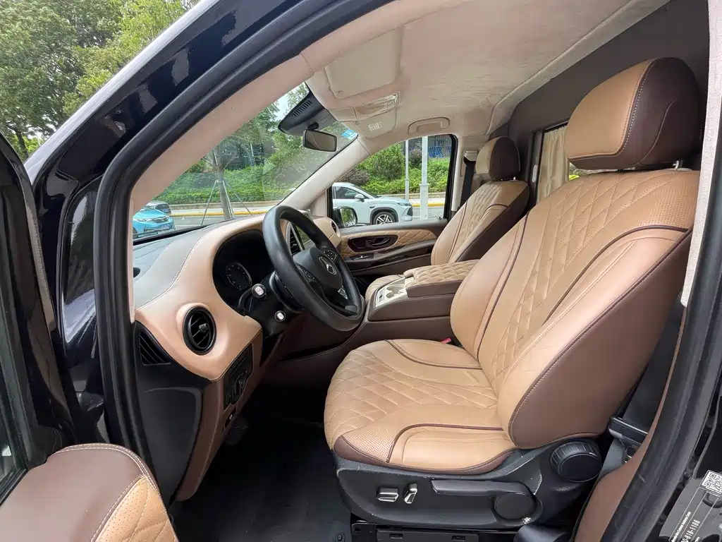 Mercedes-Benz Vito 2018 — фото 11