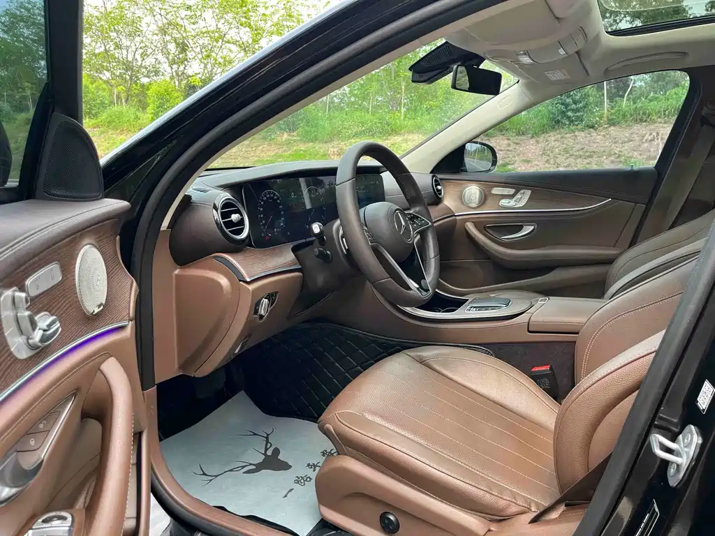 Mercedes-Benz E-Class 2023
