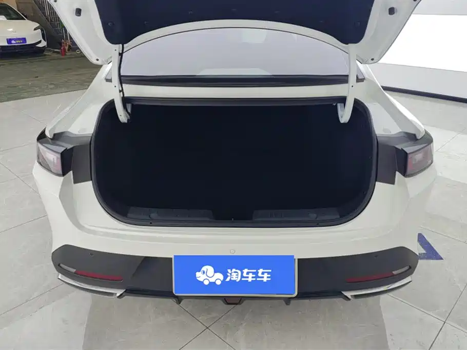 Changan Eado 2025 — фото 4