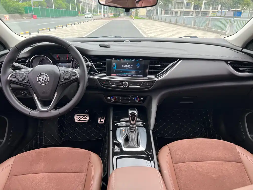 Buick Regal 2019 — фото 17