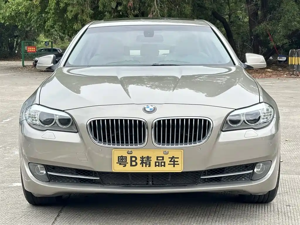 BMW 5 Series 2011 — фото 2