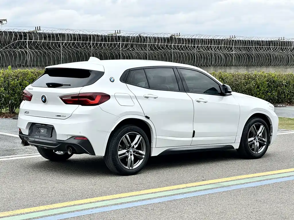 BMW X2 2023 — фото 7