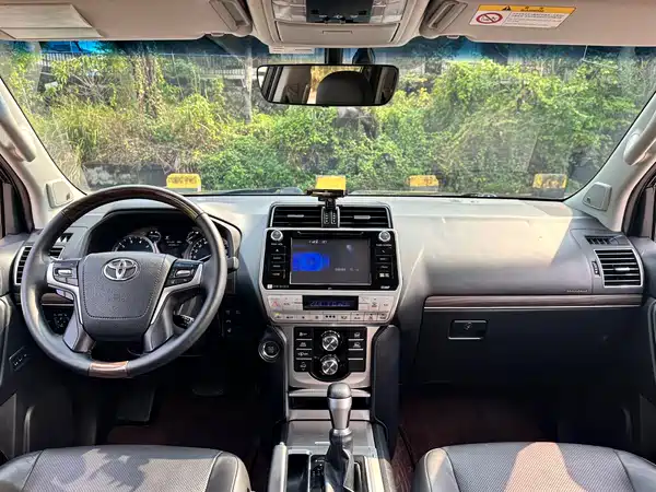 Toyota Prado 2018