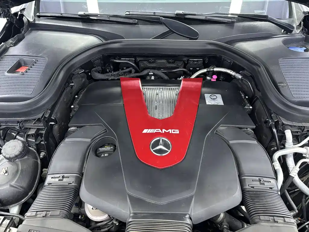 Mercedes-Benz GLC AMG 2022 — фото 11