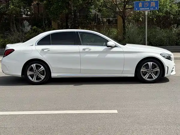 Mercedes-Benz C-Class 2019