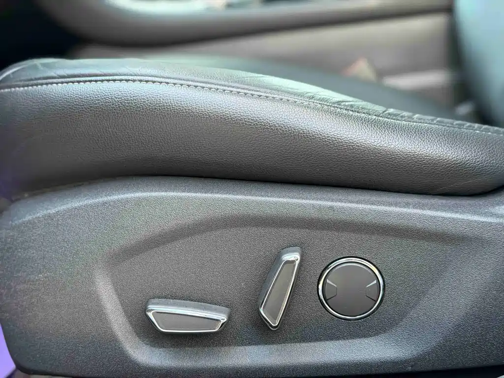 Ford Mondeo 2015 — фото 14