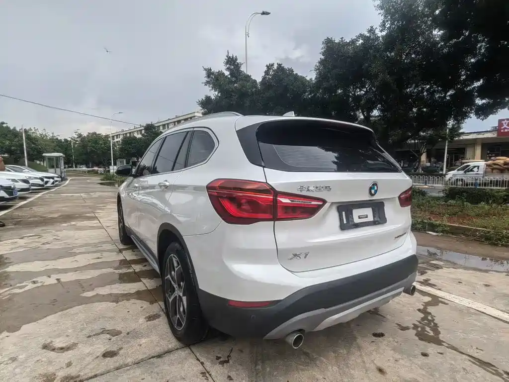 BMW X1 2019 — фото 9