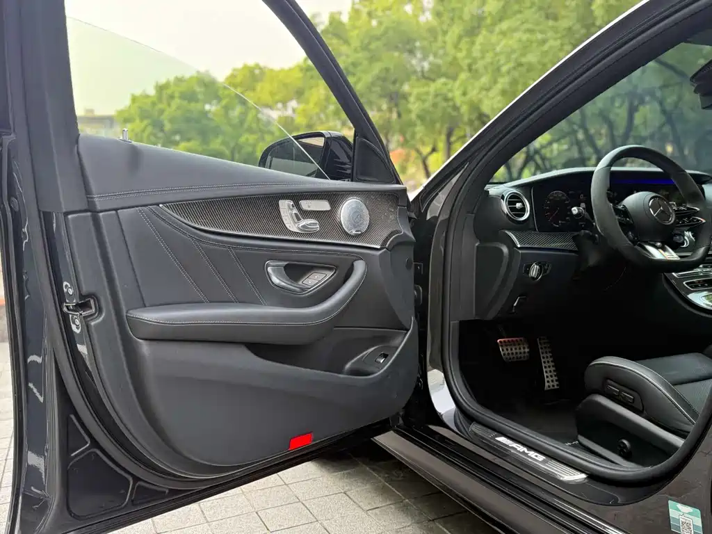 Mercedes-Benz E-Class AMG 2021 — фото 18