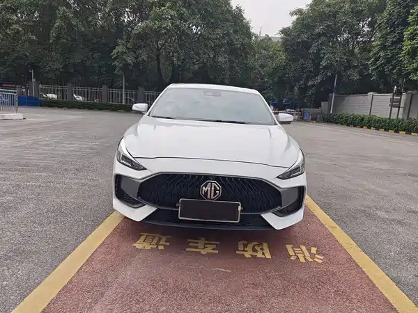 MG MG5 2021
