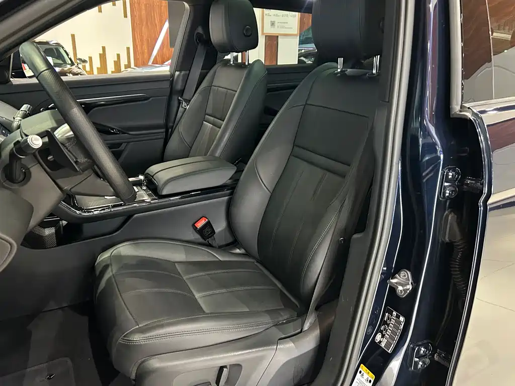 Land Rover Evoque 2021 — фото 11
