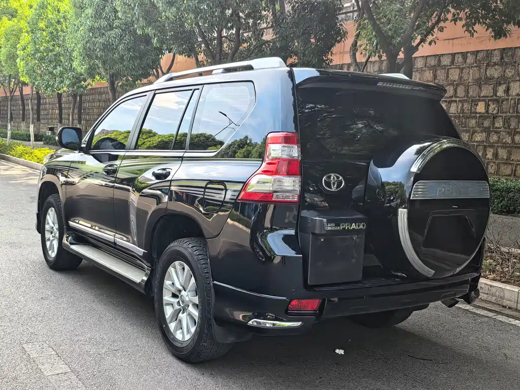 Toyota Prado 2017 — фото 10