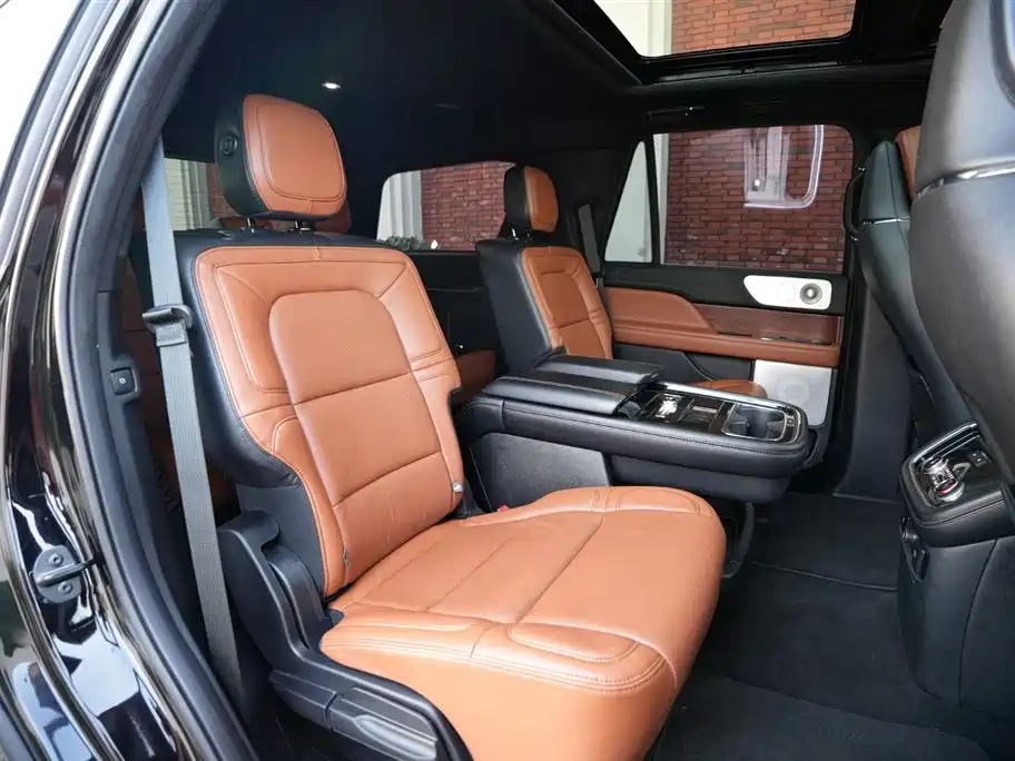 Lincoln Navigator 2020 — фото 10