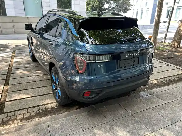 Lynk & Co 01 2018