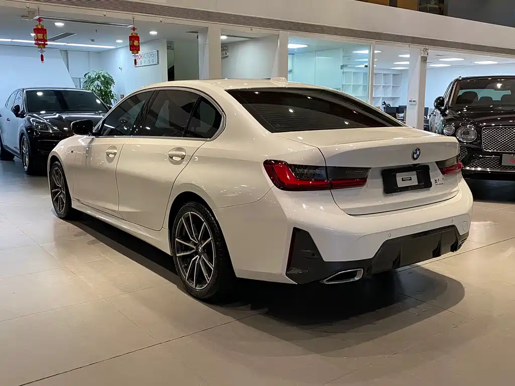 BMW 3 Series 2023
