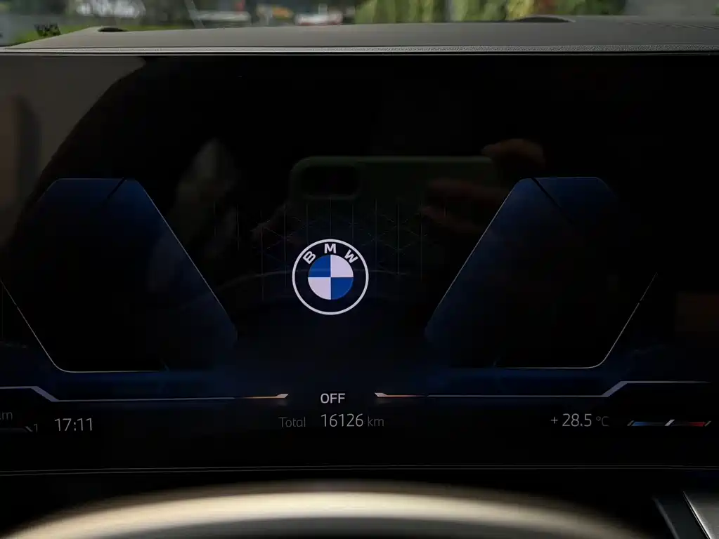 BMW 5 Series 2024 — фото 15