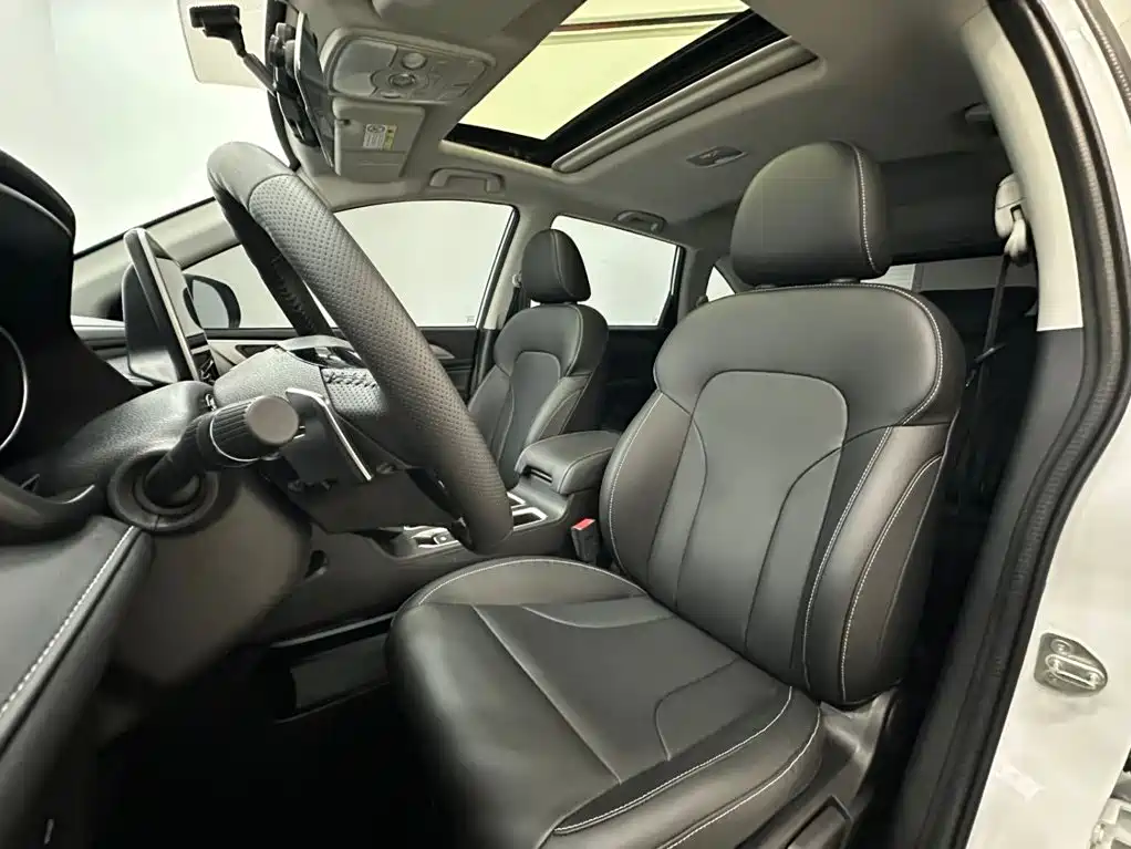 Haval M6 2023 — фото 11