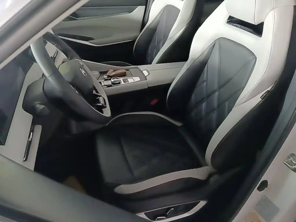 Changan CS75PLUS 2023 — фото 15