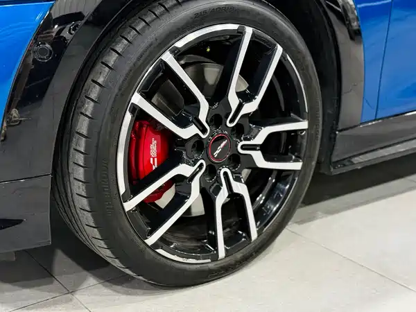MINI JCW 2025